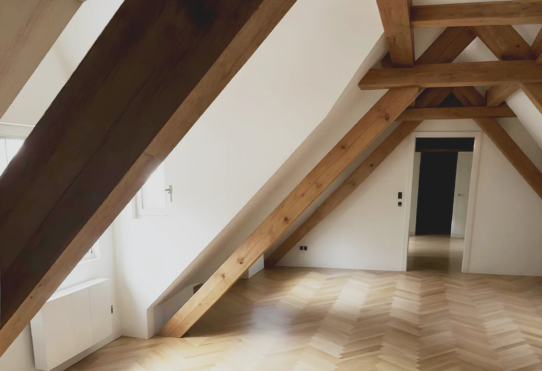 Dachstuhl Parkett