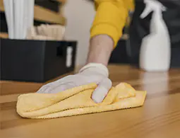 Pflege von Echtholzböden